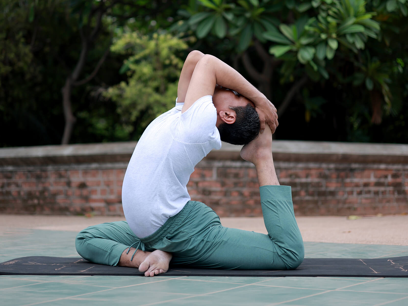 Bhumasana